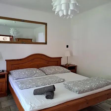 Diofa Vendeghazak 4* Tiszafüred